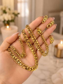 La parure essentielle — vue 3